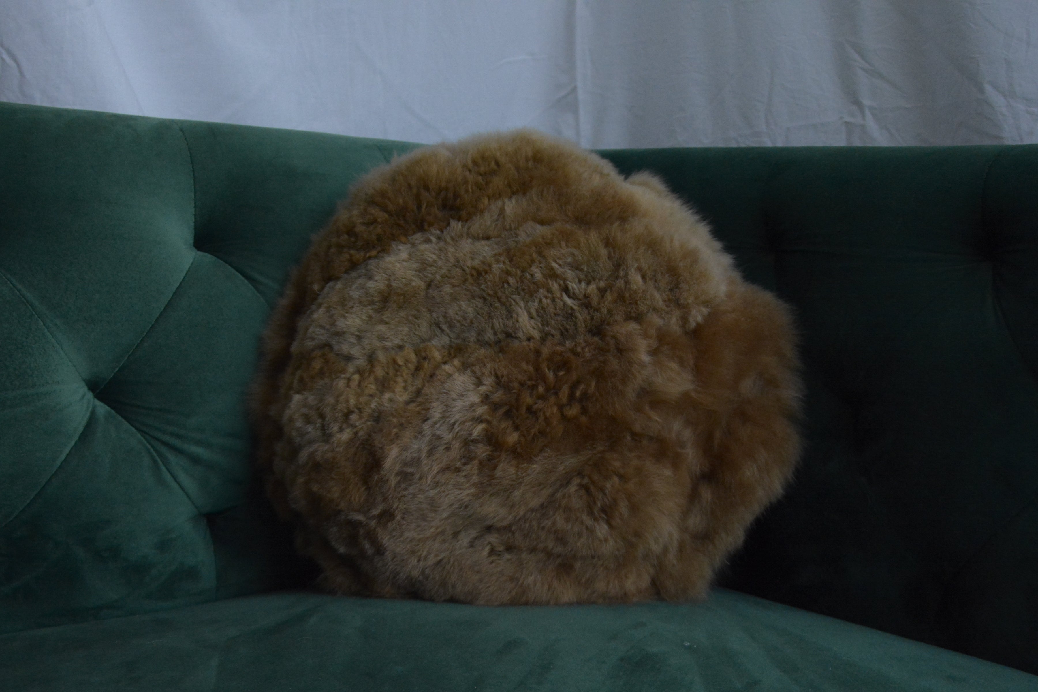 Authentic_peruvian_alpaca_wool_cushion_brown