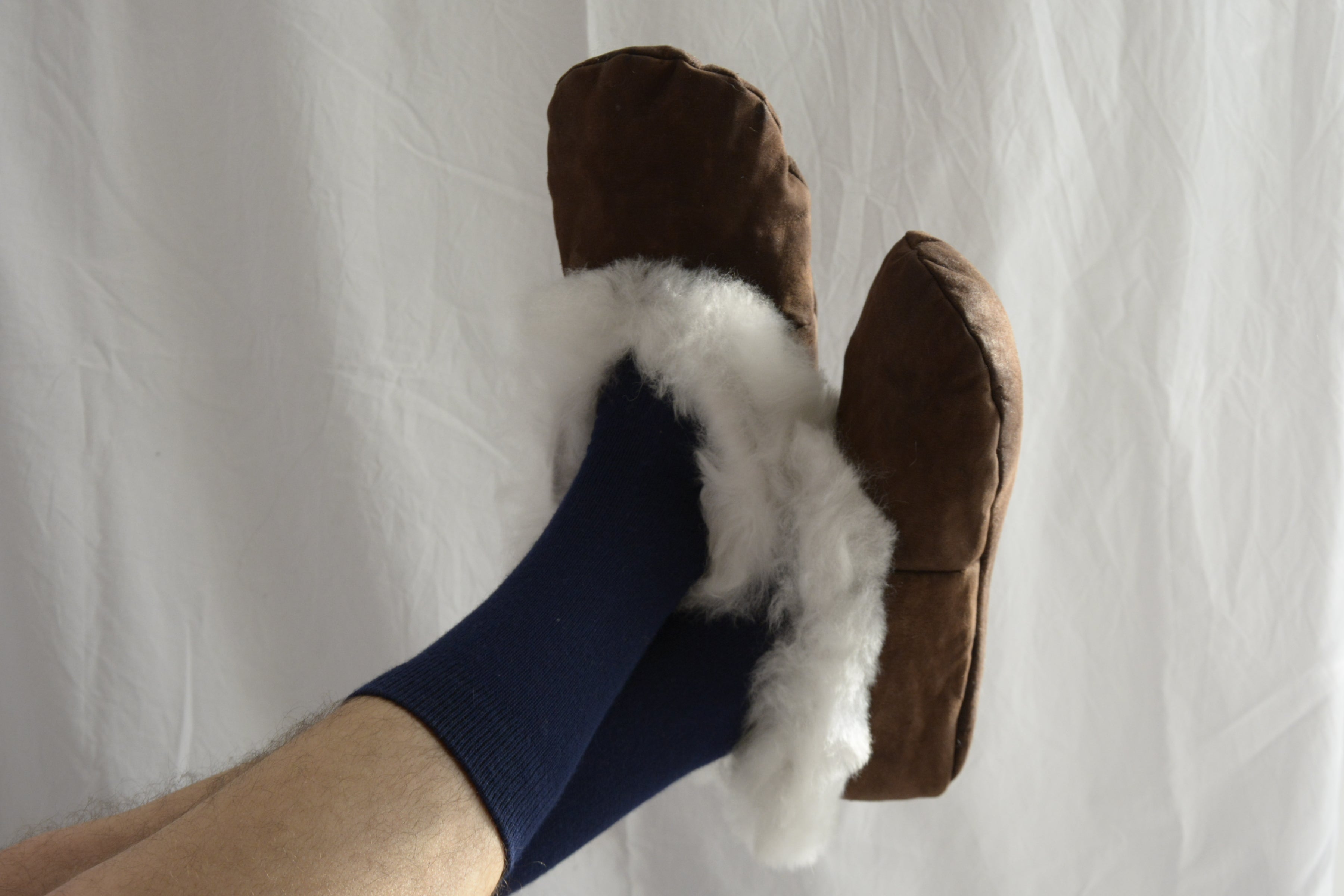 Brown_and_cream_slippers_peruvian_alpaca_feet_point_up