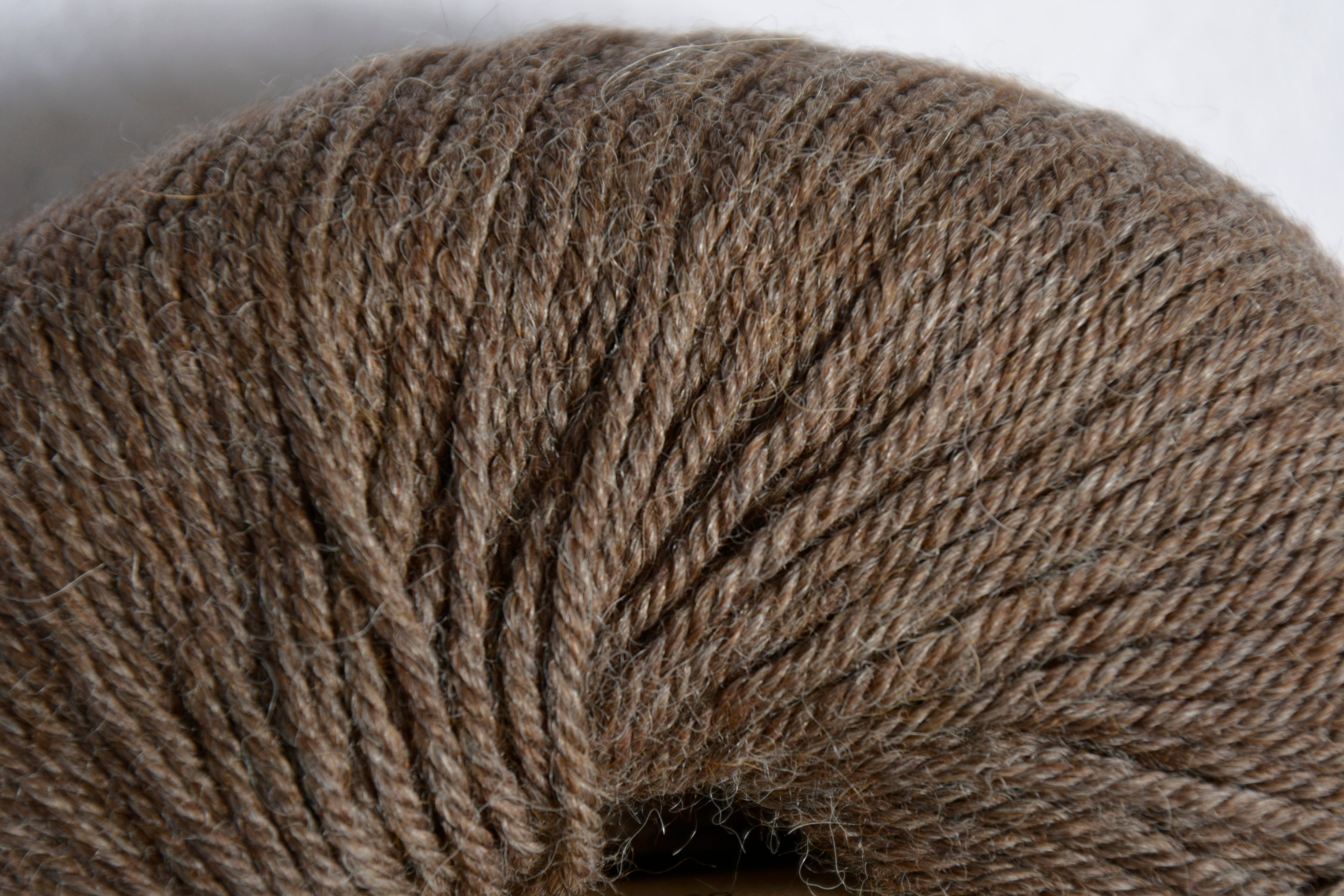 Wool_of_ baby_peruvian_alpaca_yarn_brown_colored