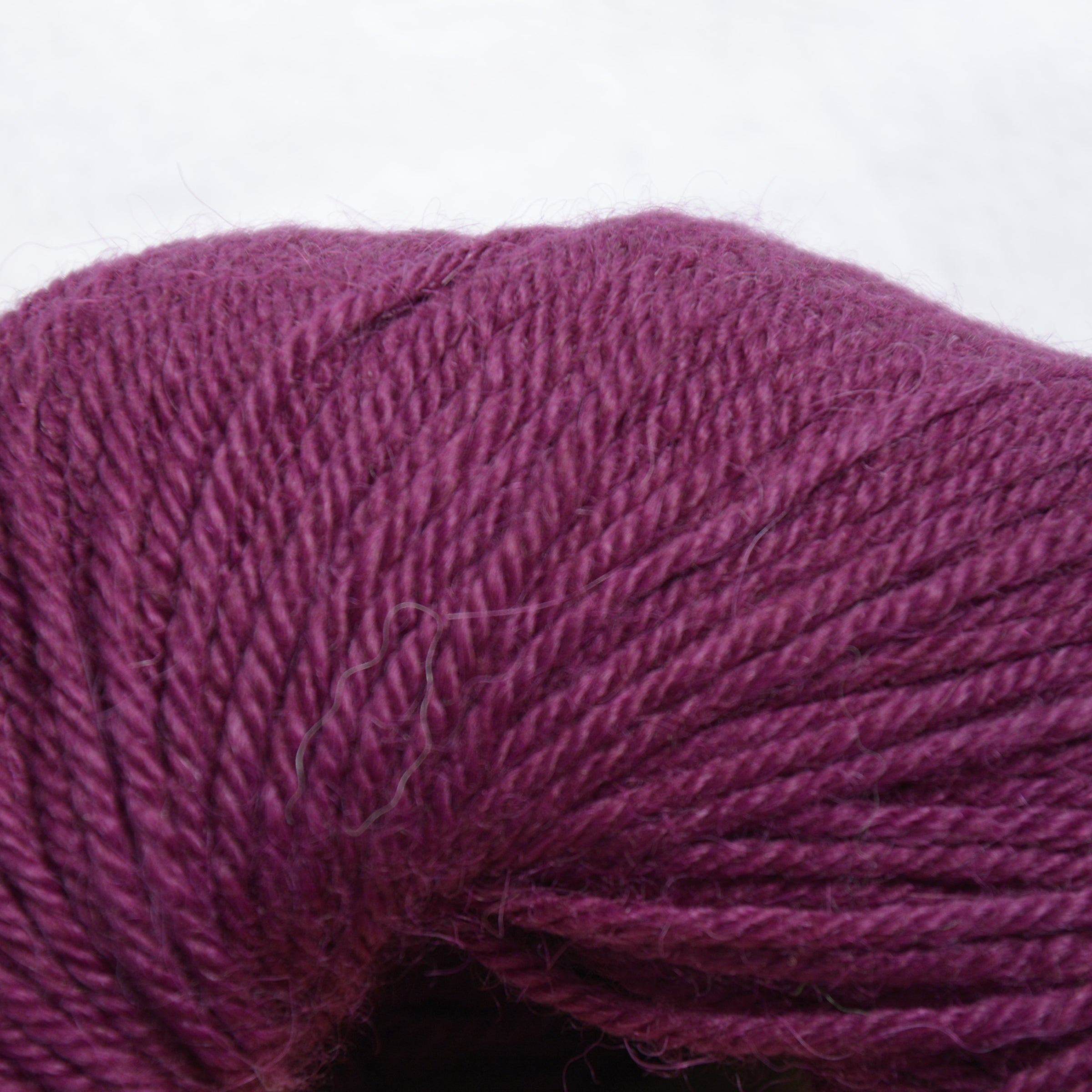 Wool_of_ baby_peruvian_alpaca_yarn_purple_colored