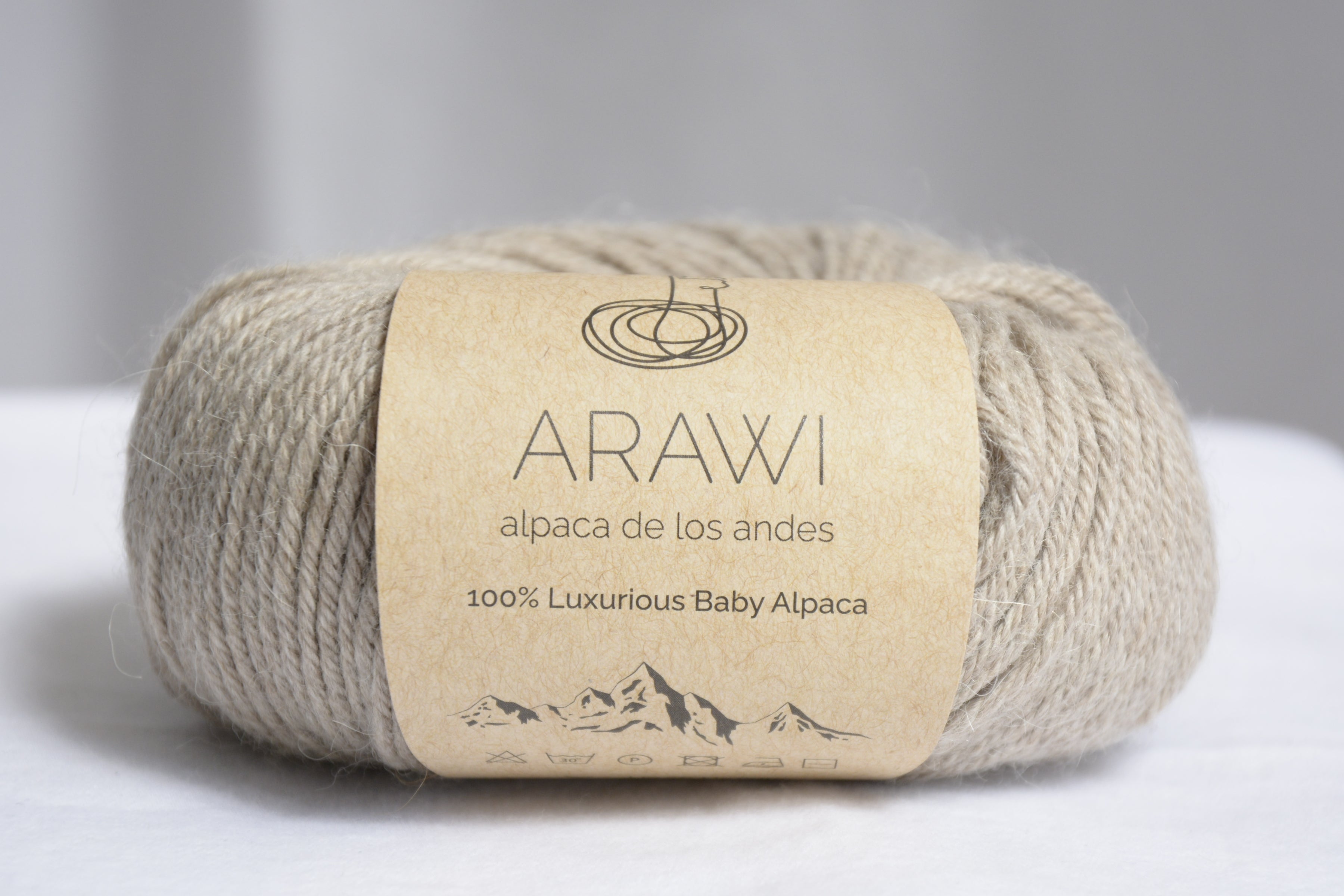 Ball_of_ baby_peruvian_alpaca_yarn_gray_colored