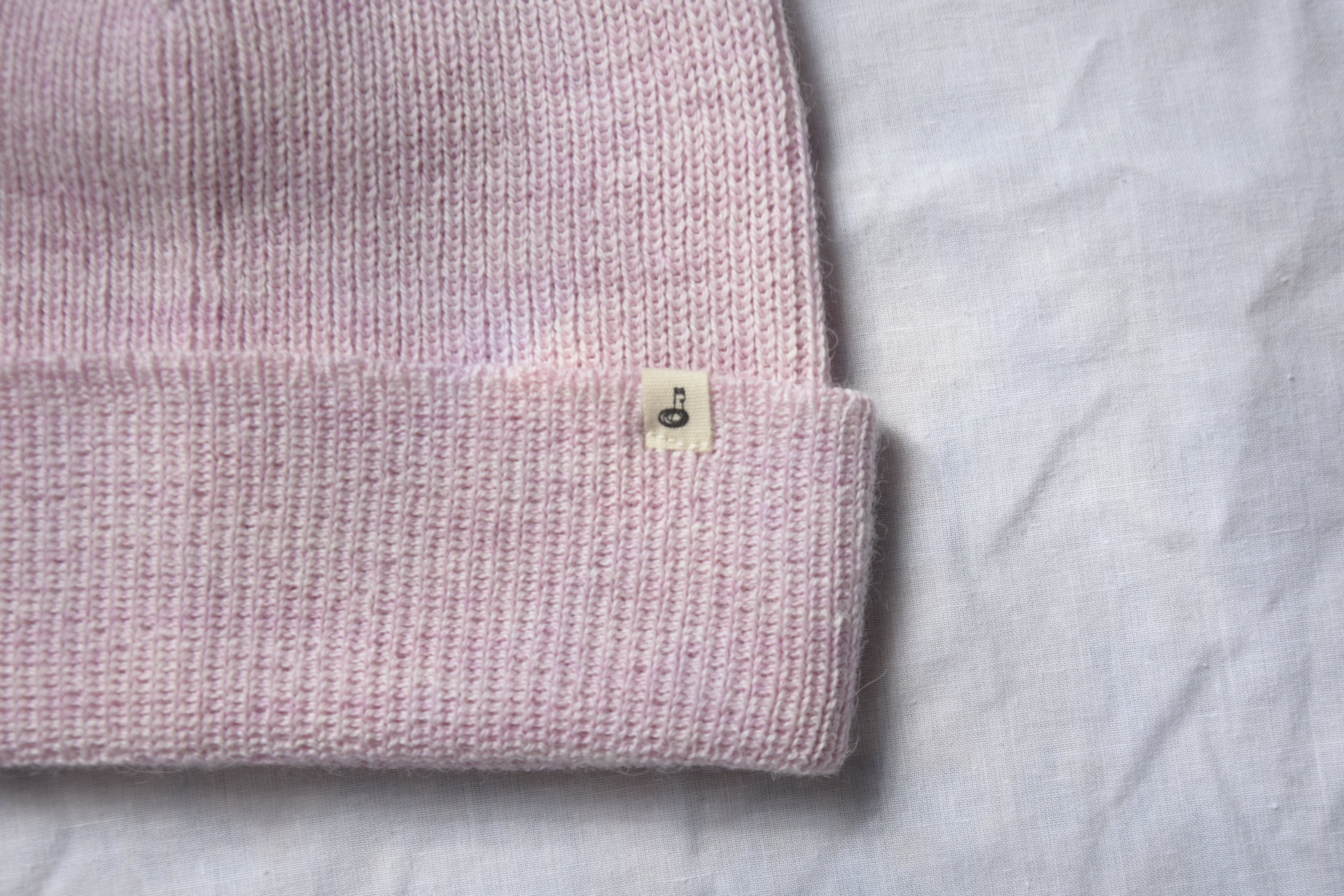Pink_beanie_closer_with_logo