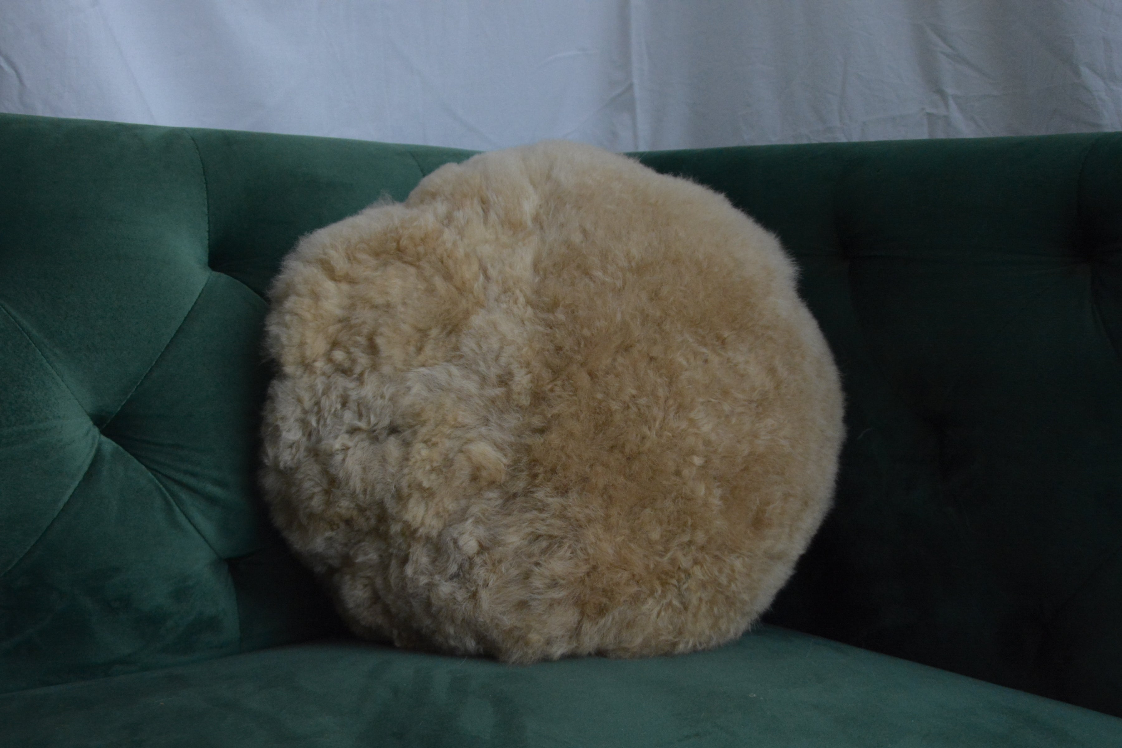 Authentic_peruvian_alpaca_wool_cushion_beige