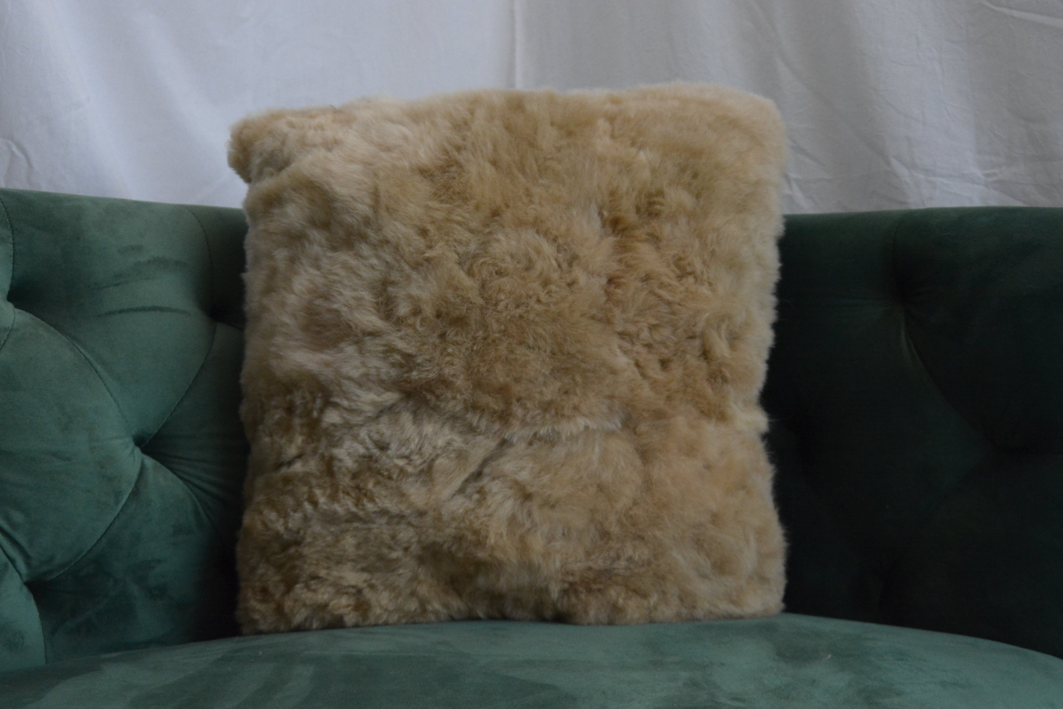 Authentic_peruvian_alpaca_wool_cushion_cream