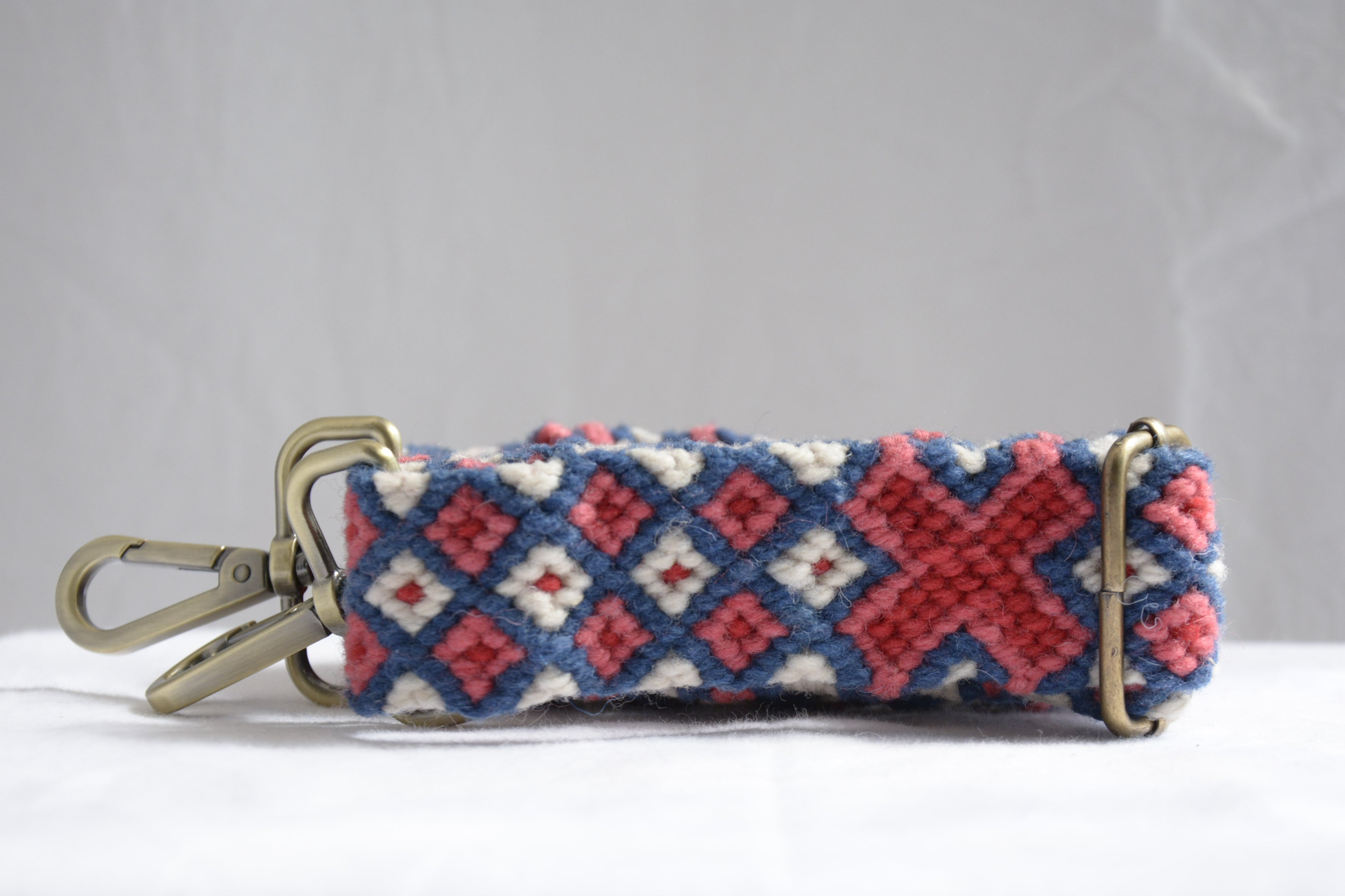 Alpaca_wool_clothing_pink_braid_multiple_use