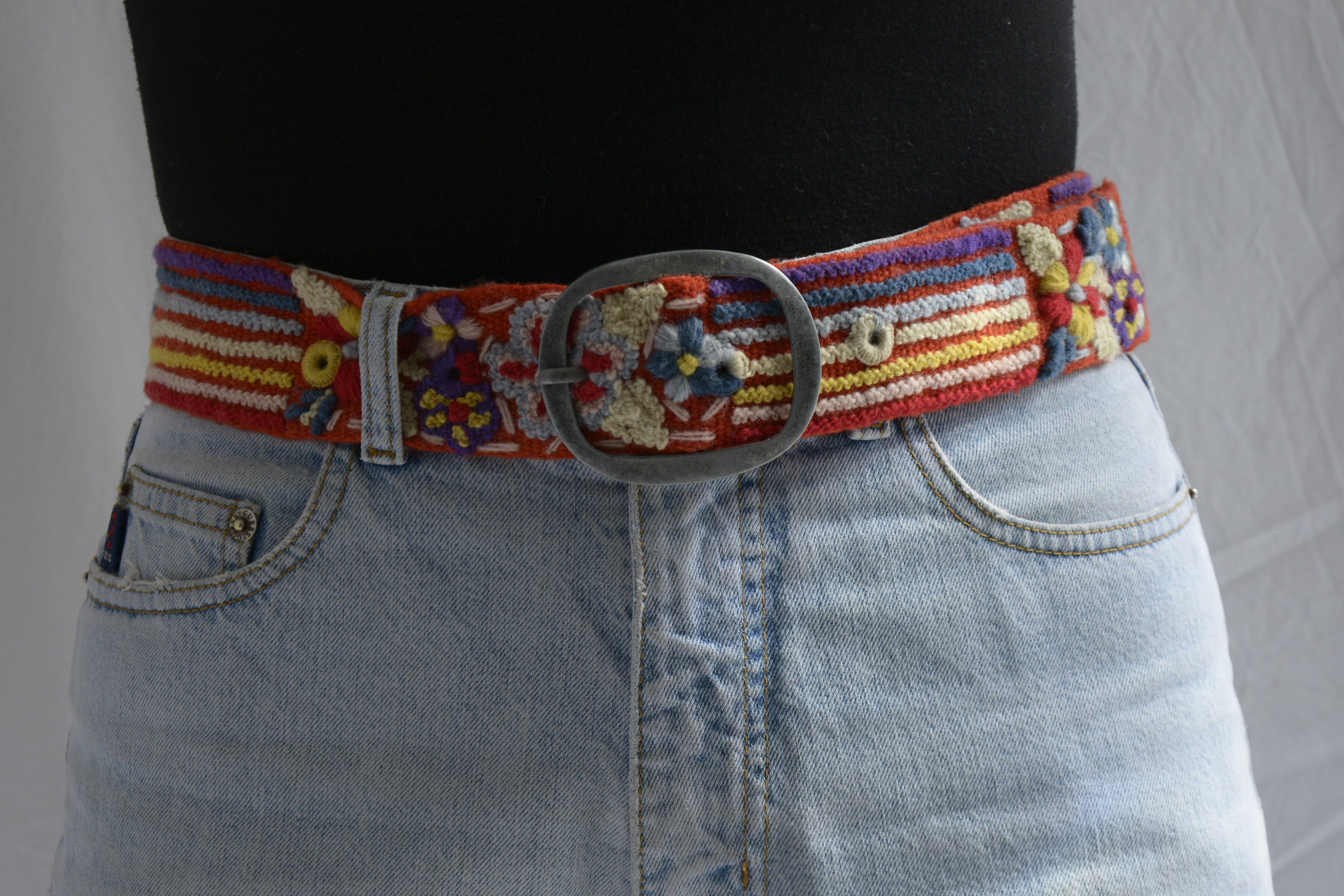 Alpaca_wool_clothing_striped_colored_belt