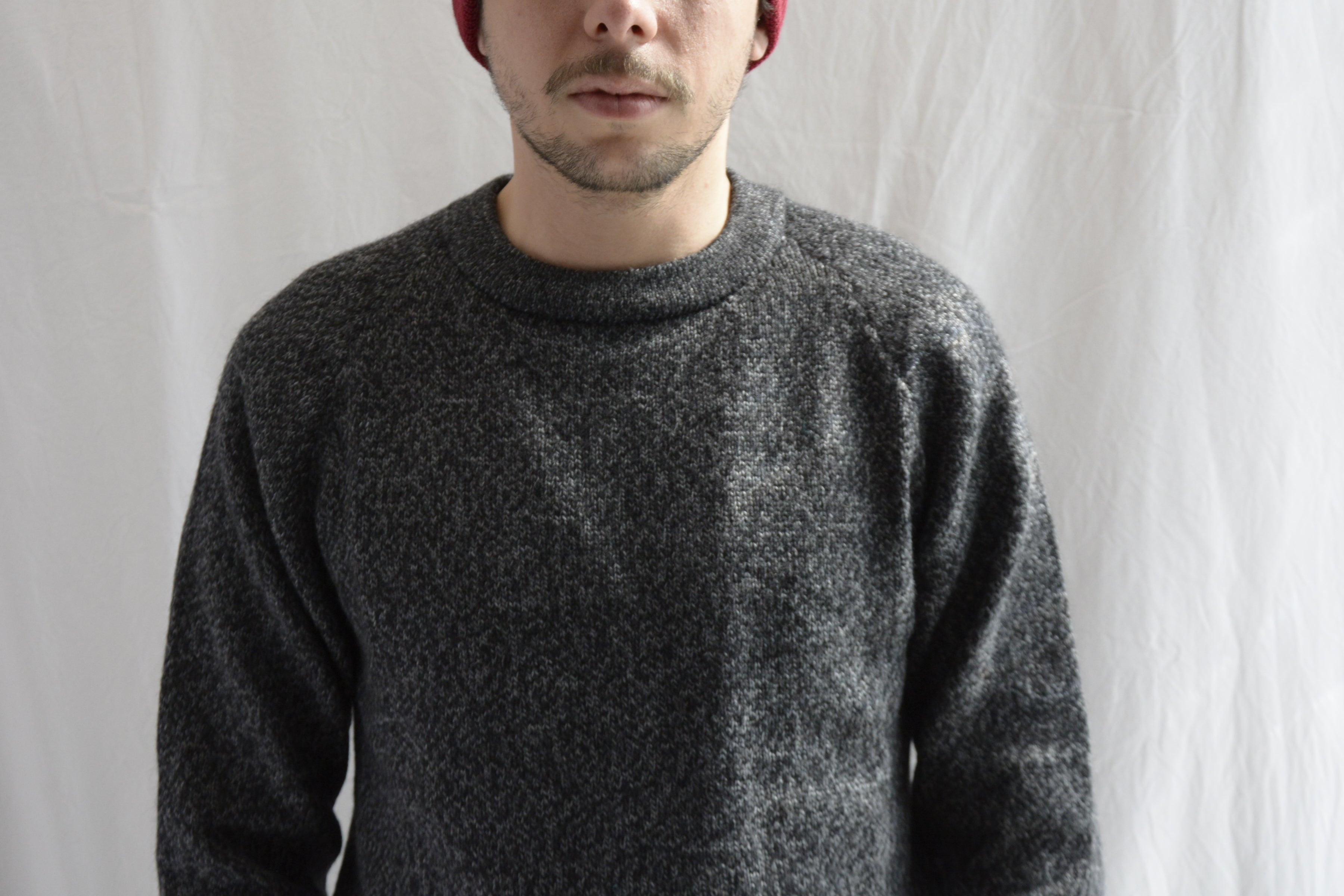Man_wearing_gray_round_neck_sweater_alpaca_peruvian_wool